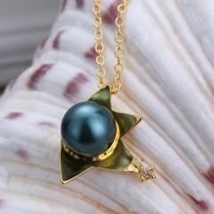 Gold Men Women's Pearl Crystal Crown Pendant Necklace Chain Jewelry Gift Green