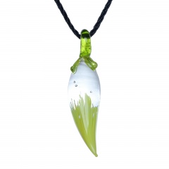 Moon Chili Glass Necklace Green