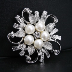 crystal Flower pearl brooch woman Girl brooches gift bridal wedding brooch Jewelry flower