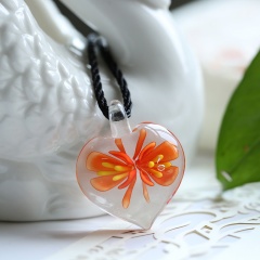 Charm Murano Lampwork Glass Heart Flower Heart Pattern Pendant Necklace Jewelry Orange