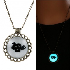 Steampunk Glow in the Dark Glowing Snake Animal Pendant Necklace Stainless Steel Chain Jewelry Gift Snake