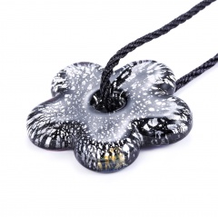Fashion Murano Glass Hollow Flower Pendant Necklace Women Jewelry Gift Black