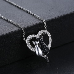 Fashion Couple Cute Black White Cat Pendant Necklace Round Heart Crystal Jewelry Hollow Heat