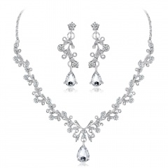 Wedding Crystal Necklace Earrings Set 1