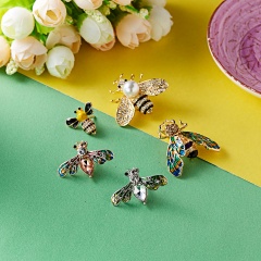 New Natural Animals Jewelry Brooch Pins Bee Dragonfly Butterfly Insect Brooches For Women Man Costume Brooch Pins Gift bee3