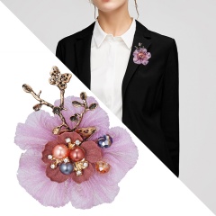 Handmade Cloth Lace Pearl Rhinestones Fabric Flower Brooch Cardigan Sweater Crystal Brooch Pink