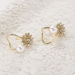 Cute Imitation Pearl Earrings Flower Ear Clip Fashion Jewelry Gift Party Gold