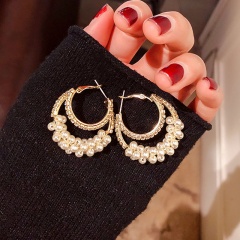 1Pair Fashion Geometric Circle Pearl Crystal Hoop Earrings for Women Simple Jewelry Pearl