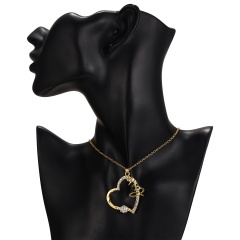 Fashion Women Love Heart Crystal Rhinestone Pendant Necklace Gold