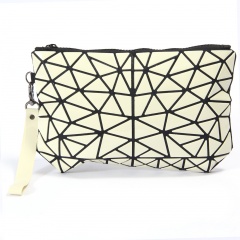 Geometrically Folded Cosmetic Bag Ladies Hand Bag Coin Purse Credit Card Pouch Cosmetics Storage Bags Women Wallets Pale Yellow