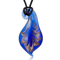 Leaf Shaped Sands Glass Necklace Dark blue