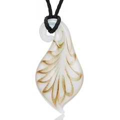 Leaf Shaped Sands Glass Necklace White