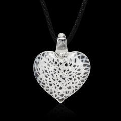 Transparent heart-shaped spiral pattern glass necklace white