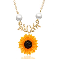 Delicate Sunflower Pendant Necklace Unique Vintage Imitation Pearl Harajuku Jewelry Necklace Princess Bride Flower Drop Necklace gold