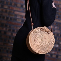 Round Rattan Handmade Wicker Woven Crossbody Handbag Women Shoulder Bag 22*11cm