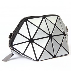 Silver Triangle Cosmetic Bag Linger Wash Gargle Bag Chain One Shoulder Bag 21*11*11cm Silver