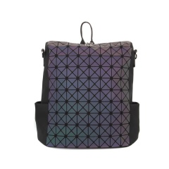 Geometric Ringer Laser Discoloration Backpack Travel Pack35*33*16.5cm The triangle model