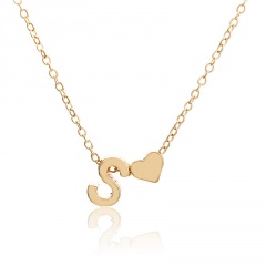Fashion 26 Letter with Heart Pendant Necklace Gold Chain Short Alloy Necklace Jewelry Gift S