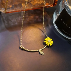 Daisy Metal Pendant Chain Necklace Yellow