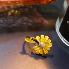 Daisy Paint Opening Adjustable Rings Yellow