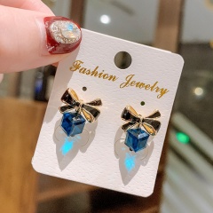 Wholesale Fashion Gemstone Crystal Stud Earrings Blue Crystal