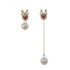 S925 Silver Needle Christmas Snowflake Asymmetrical Earrings Pearl