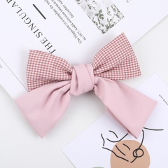 Simple bow lattice spring clip (length 15cm) spotted red