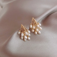 S925 Silver Needle Pearl Stud Golden Earrings White