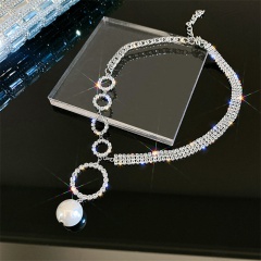 Ring geometric full rhinestone imitation pearl short necklace (Pendant size: 4.7cm, chain length 35+8.5cm adjustable) silver