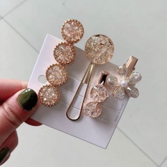 Hairpin combination set with geometric round flower crystal fringe clip 4pcs/set opp Creamy white