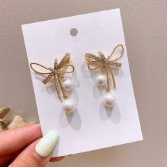 S925 Needle Inlaid Rhinestone White Pearl Earrings Gold