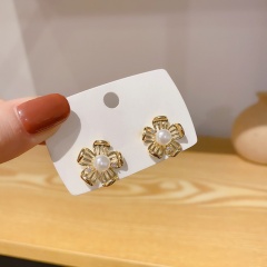 S925 Needle White Pearl Copper Earrings Gold