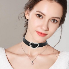 Punk PU leather short Gothic peach heart love buckle collar clavicle necklace Black