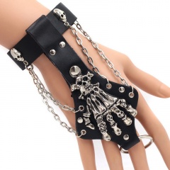 Rivet chain punk cowhide finger skull claw bracelet (material: leather + alloy / total length of the bracelet 22cm, width 2cm, back of hand length 16cm) Black