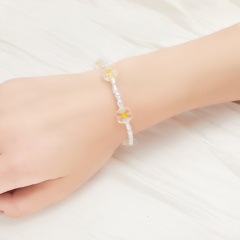 Pearl crystal flower beaded elastic bracelet (material: imitation pearl/size: 18cm) Bracelet