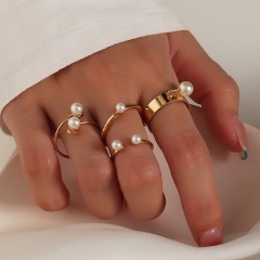 Ins Wind Pearl Opening Adjustable Pearl 4-Piece Ring (material: alloy / size: both: 2cm) Golden