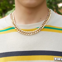 Hip Hop Cuban Chain Glossy Thick Bracelet (Chain Length: 20cm (8inch), Chain Width: 1cm/Material: Alloy) Necklace Golden