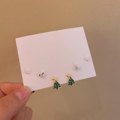 3 Pieces Of Christmas Crown Pearl Hat Earrings And Earrings Set (Material: Alloy / Size: Card 8*6cm) Small Flower Tree