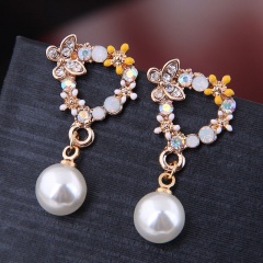 S925 Needle Inlaid Rhinestone And Gemstone Pearl Dangling Earring 2.7*1.4cm Gold