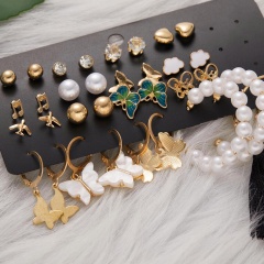 17 Pairs Mix Gold Earrings Set Gold