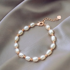 White Freshwater Pearl  Clasp Bracelet 21+5cm Gold
