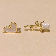 Inlaid CZ Heart Rose Earring 2-3cm Gold