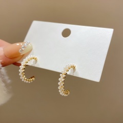 White Pearl Earring 1.8*0.4cm Gold
